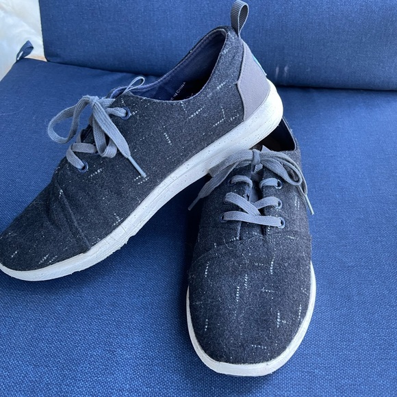 Tom’s lace up casual sneaker size 9 - Picture 3 of 7